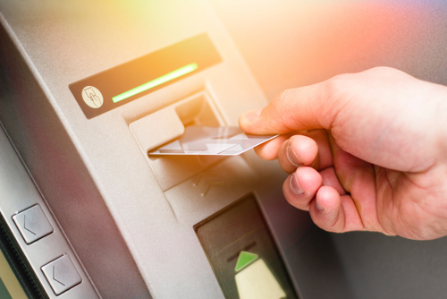 Bargeldverfügung am Geldautomat als Kostenfaktor